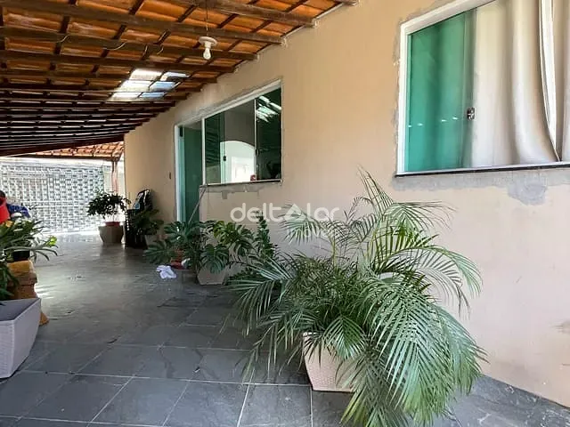 Casa com 410m² 3 quartos e 1 banheiro, à venda, no bairro Etelvina Carneiro em Belo Horizonte