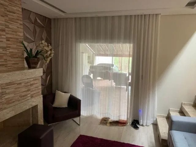Casa com 517m² 4 quartos e 4 banheiros, à venda, no bairro Cristais (Jordanésia) em Cajamar