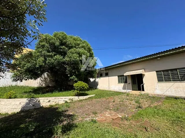 Casa para alugar, no bairro Centro em Guarapuava