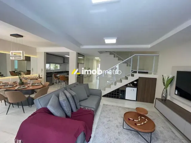 Casa com 254m² 4 quartos e 3 banheiros, à venda, no bairro Alphaville em Campinas