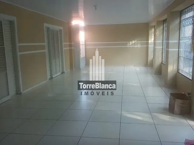 Casa 3 quartos e 3 banheiros, à venda, no bairro Uvaranas em Ponta Grossa