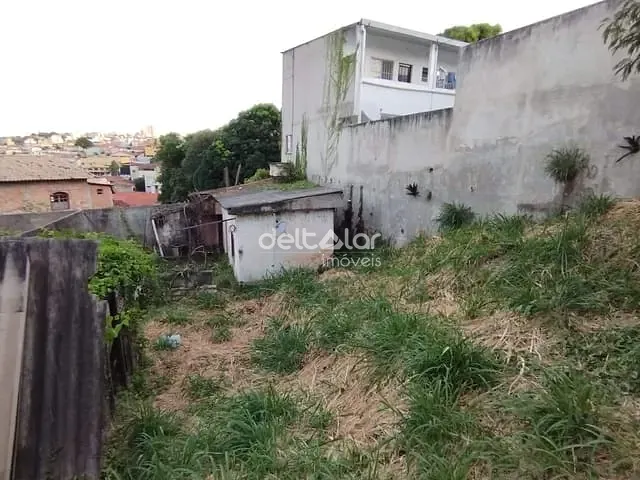 Terreno com 370m², à venda, no bairro Planalto em Belo Horizonte