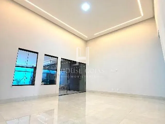Casa com 180m² 3 quartos e 2 banheiros, à venda, no bairro Setor Castro's em Senador Canedo