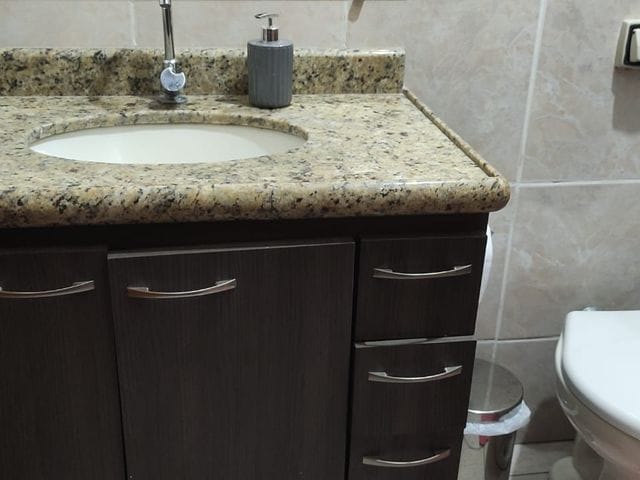 Casa com 250m² 3 quartos e 2 banheiros, à venda, no bairro Jardim Continental em Londrina