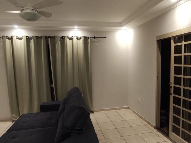 Casa com 250m² 3 quartos e 2 banheiros, à venda, no bairro Jardim Continental em Londrina