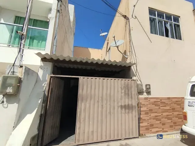 Casa 5 quartos e 3 banheiros, à venda, no bairro Parque Imperial em Campos dos Goytacazes