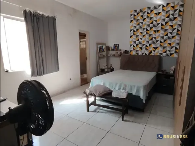 Casa 5 quartos e 3 banheiros, à venda, no bairro Parque Imperial em Campos dos Goytacazes