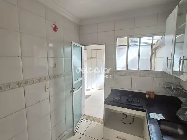 Casa com 55m² 2 quartos e 2 banheiros, à venda, no bairro Jardim Leblon/Céu Azul em Belo Horizonte