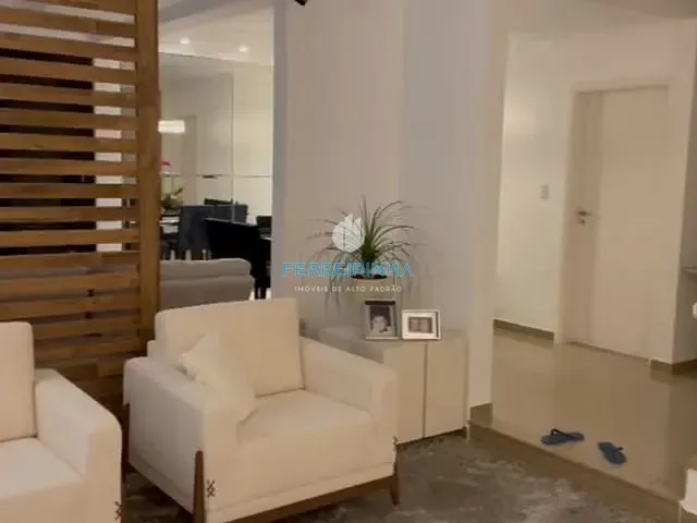 Casa com 360m² 5 quartos e 4 banheiros, à venda, no bairro Jardim das Colinas em São José dos Campos