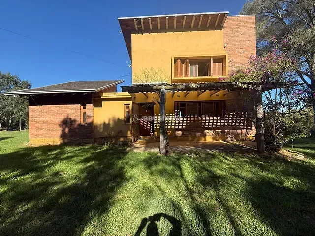 Casa 2 quartos e 2 banheiros, à venda, no bairro São Pedro da Terceira Légua em Caxias do Sul