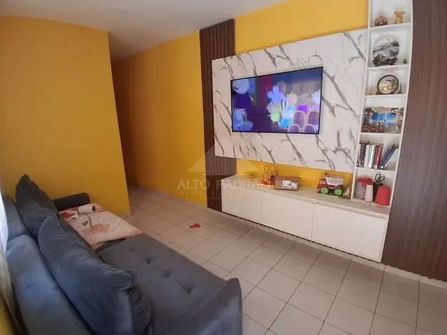Casa com 107m² 3 quartos e 2 banheiros, à venda, no bairro Jardim Estrela em Mauá