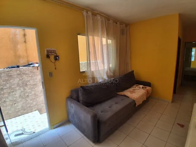 Casa com 107m² 3 quartos e 2 banheiros, à venda, no bairro Jardim Estrela em Mauá