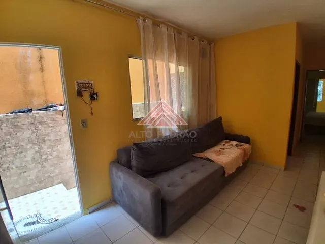 Casa com 107m² 3 quartos e 2 banheiros, à venda, no bairro Jardim Estrela em Mauá