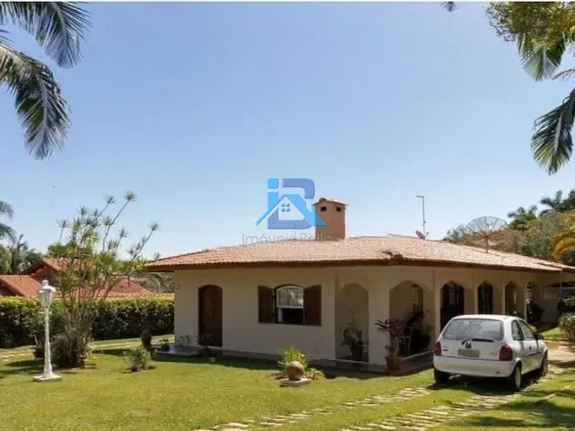 Casa com 1500m² 5 quartos e 3 banheiros, à venda, no bairro Jardim Nossa Senhora das Graças em Itatiba