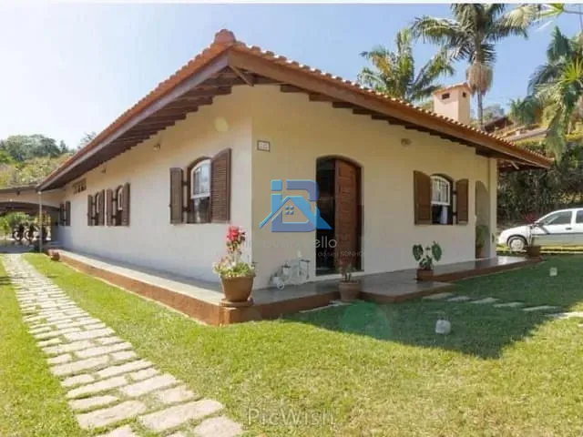 Casa com 1500m² 5 quartos e 3 banheiros, à venda, no bairro Jardim Nossa Senhora das Graças em Itatiba