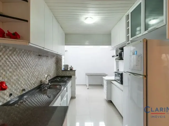 Casa 2 quartos e 1 banheiro, à venda, no bairro JARDIM SÃO VICENTE em Campo Largo