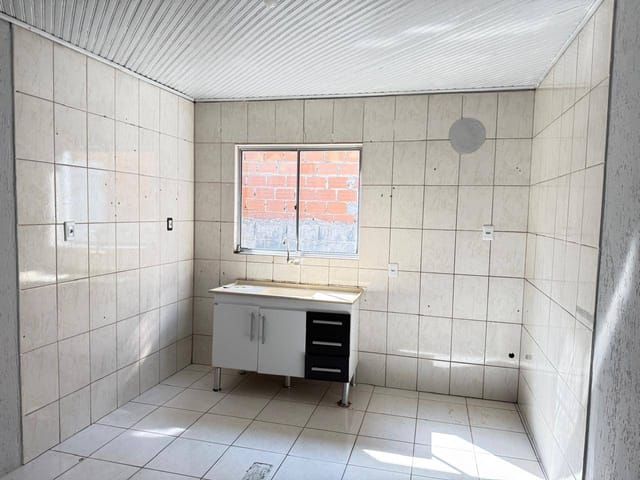 Casa com 120m² 2 quartos e 1 banheiro, para alugar, no bairro Jardim dos Ipes em Cotia