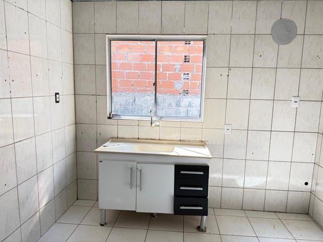 Casa com 120m² 2 quartos e 1 banheiro, para alugar, no bairro Jardim dos Ipes em Cotia