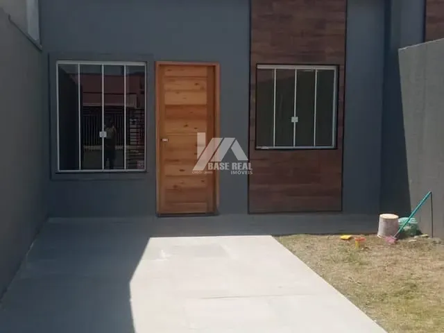 Casa com 150m² 3 quartos e 1 banheiro, à venda, no bairro Cará-cará em Ponta Grossa
