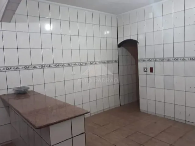 Casa com 153m² 1 quarto e 1 banheiro, à venda, no bairro Jardim Quarto Centenário em Mauá
