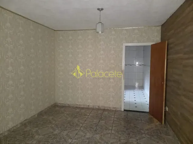 Casa com 375m² 2 quartos e 1 banheiro, à venda, no bairro Centro em Tremembé