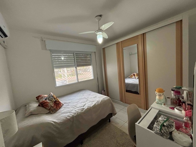 Casa 4 quartos e 1 banheiro, à venda, no bairro Laranjal em Pelotas