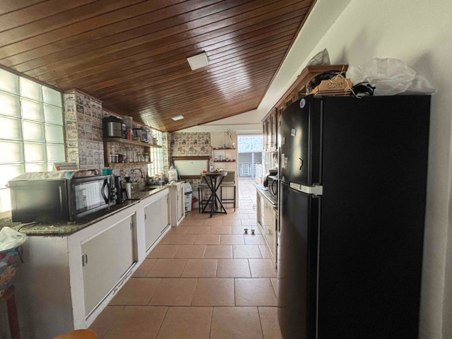 Casa 4 quartos e 1 banheiro, à venda, no bairro Laranjal em Pelotas