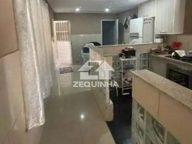 Casa com 125m² 3 quartos e 3 banheiros, à venda, no bairro Parque Jandaia em Carapicuiba