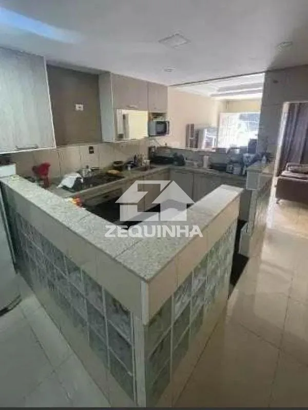Casa, 3 quartos, 312 m² - Foto 4