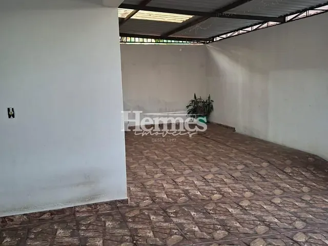 Casa com 250m² 2 quartos e 2 banheiros, à venda, no bairro Parque Bom Retiro em Paulínia