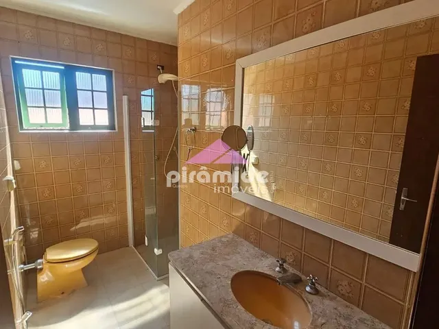Casa com 500m² 4 quartos e 3 banheiros, para alugar, no bairro Jardim Esplanada em São José Dos Campos