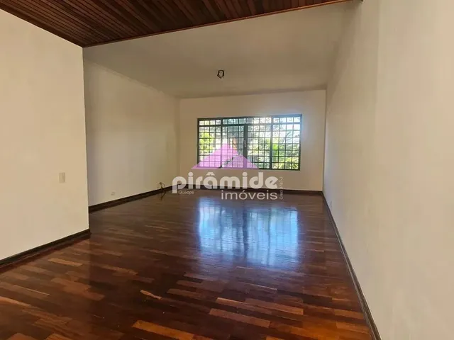 Casa com 500m² 4 quartos e 3 banheiros, para alugar, no bairro Jardim Esplanada em São José Dos Campos