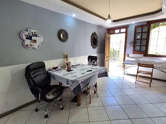 Casa com 360m² 3 quartos e 3 banheiros, à venda, no bairro Floramar em Belo Horizonte