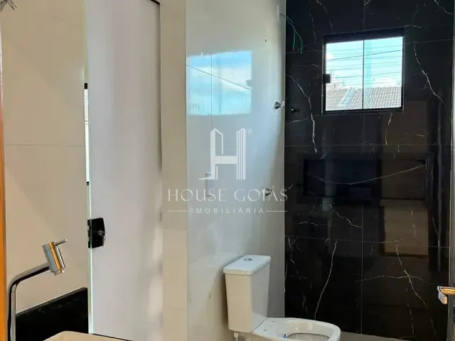 Casa com 250m² 3 quartos e 4 banheiros, à venda, no bairro Parque João Braz - Cidade Industrial em Goiânia