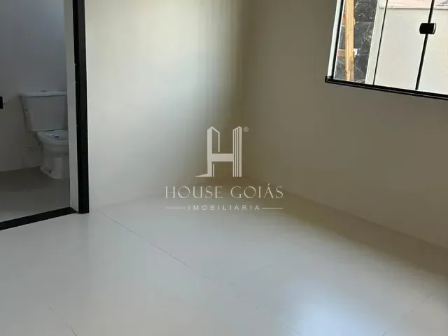 Casa com 250m² 3 quartos e 4 banheiros, à venda, no bairro Parque João Braz - Cidade Industrial em Goiânia