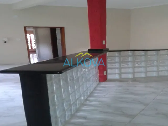 Casa com 659m² 3 quartos e 5 banheiros, à venda, no bairro Vila Expedicionários Cruzeirenses em Cruzeiro