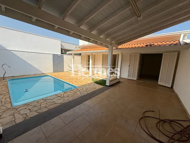 Casa com 300m² 3 quartos e 3 banheiros, à venda, no bairro Cascata em Paulínia