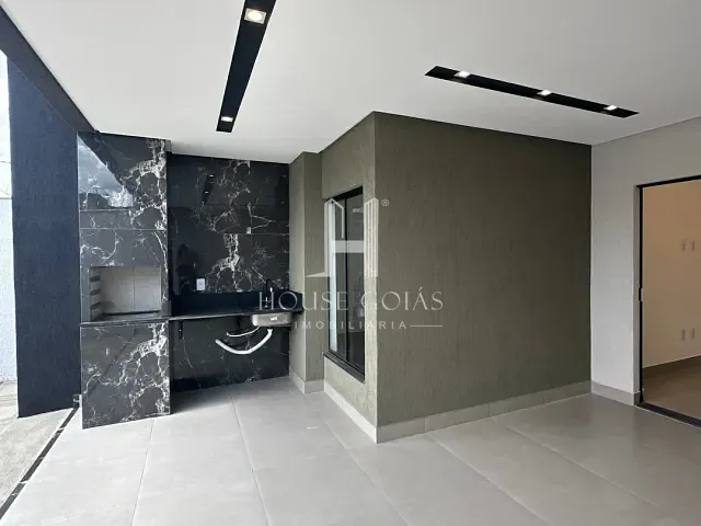 Casa com 180m² 3 quartos e 2 banheiros, à venda, no bairro Jardim Buriti Sereno em Aparecida de Goiânia