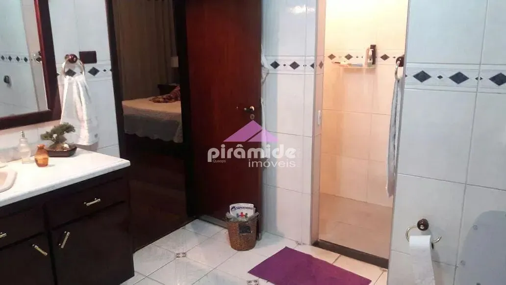 Casa, 3 quartos, 259 m² - Foto 9