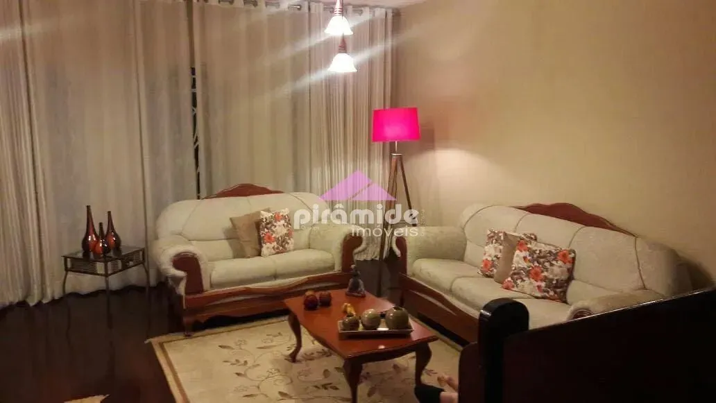 Casa, 3 quartos, 259 m² - Foto 3