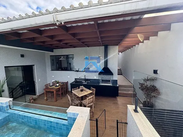 Casa com 389m² 3 quartos e 4 banheiros, à venda, no bairro Residencial Fazenda Serrinha em Itatiba