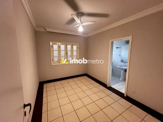 Casa com 760m² 4 quartos e 7 banheiros, à venda, no bairro Gramado em Campinas