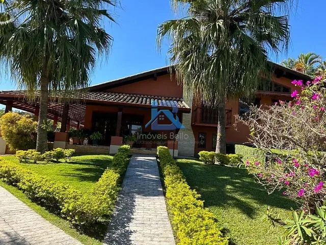 Casa com 1000m² 4 quartos e 3 banheiros, à venda, no bairro Parque das Laranjeiras em Itatiba