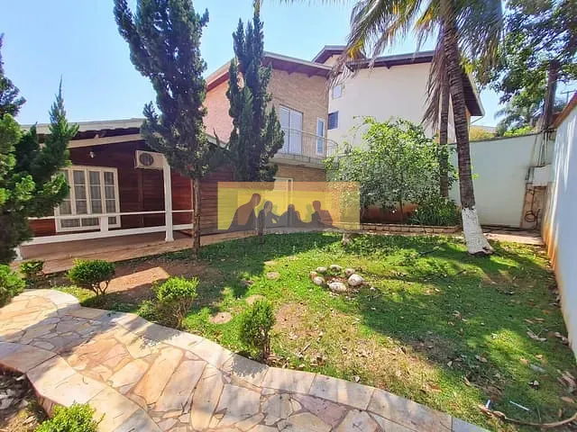 Casa com 480m² 4 quartos e 3 banheiros, à venda, no bairro Parque das Universidades em Campinas