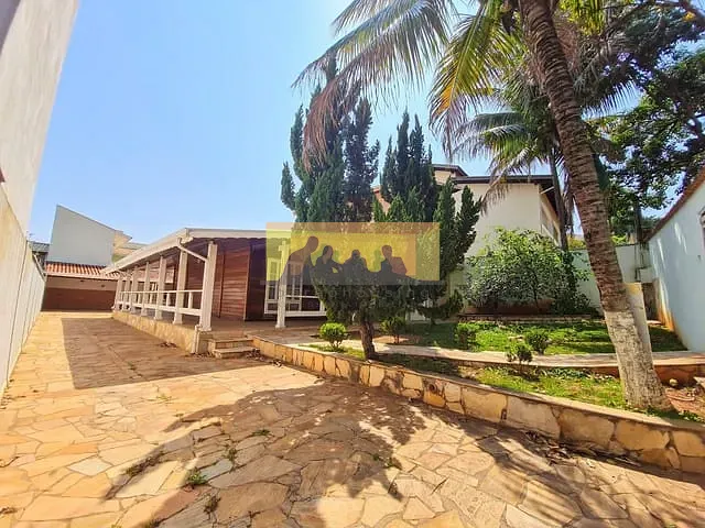Casa com 480m² 4 quartos e 3 banheiros, à venda, no bairro Parque das Universidades em Campinas