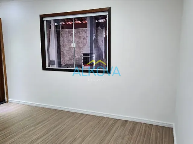 Casa com 126m² 2 quartos e 2 banheiros, à venda, no bairro Jardim Santa Marina em Jacareí