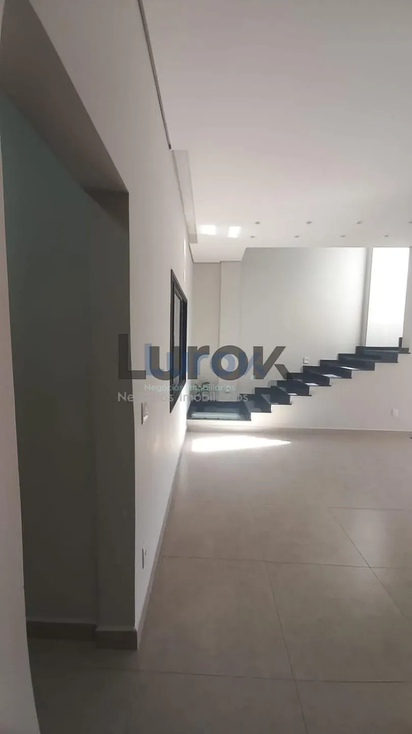 Casa, 3 quartos, 224 m² - Foto 10