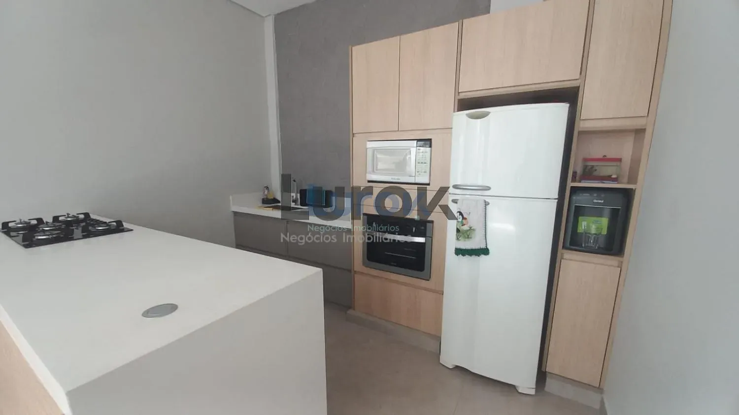 Casa, 3 quartos, 224 m² - Foto 1