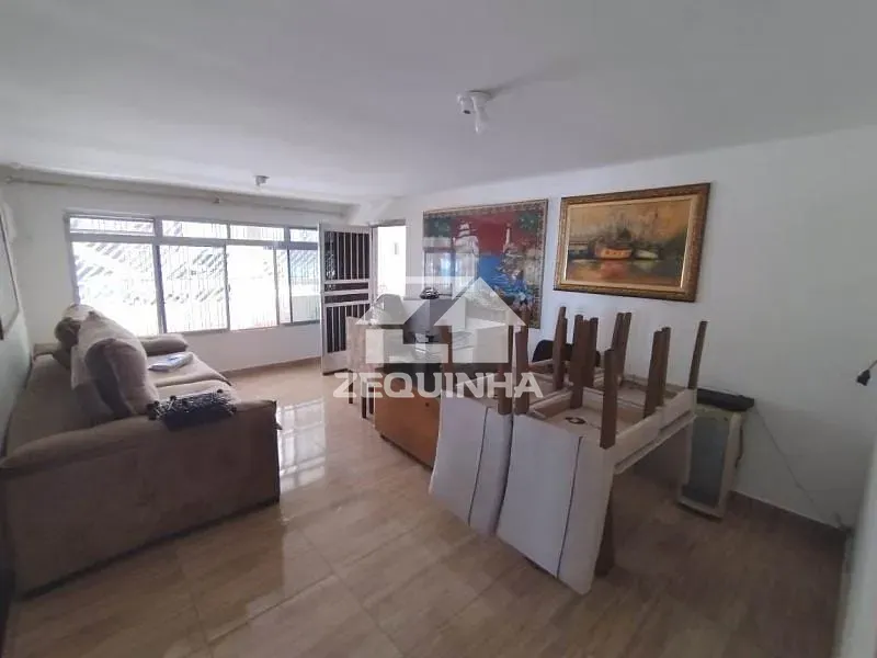 Casa, 2 quartos, 180 m² - Foto 1