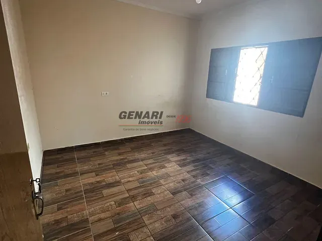 Casa com 60m² 3 quartos e 3 banheiros, para alugar, no bairro Centro em Indaiatuba